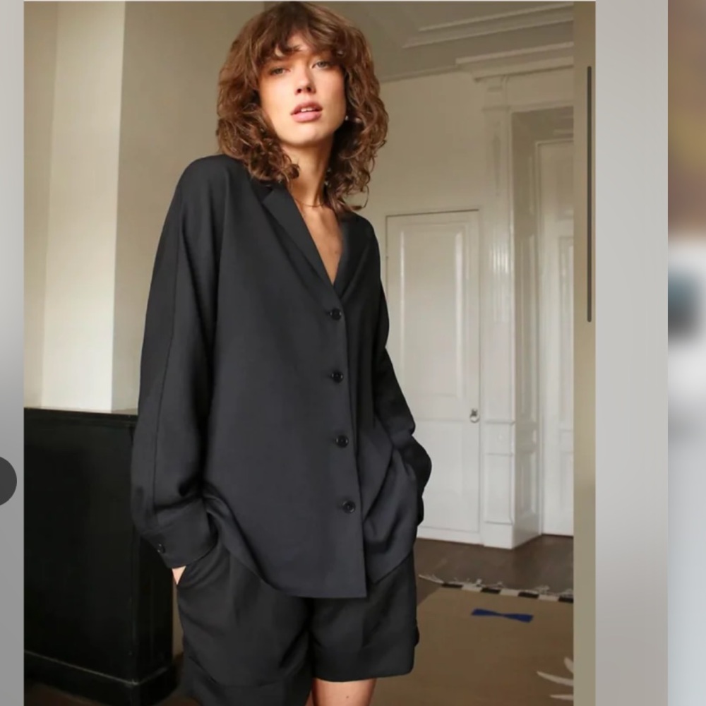 Wilfred Aritzia Women’s Freeform Oversized Black Button-Up Blouse S